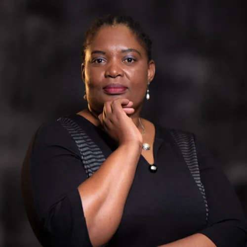 Dr Mankodi Moitse