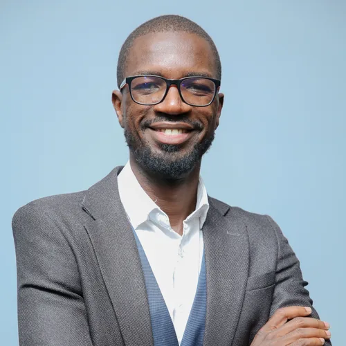 Dr Shadrack Opon
